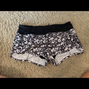 Lululemon Speed Up Shorts 2.5”